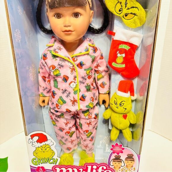My Life As Grinch Sleepover 18 inch Doll Christmas Holiday Collectible Brunette - Picture 9 of 15